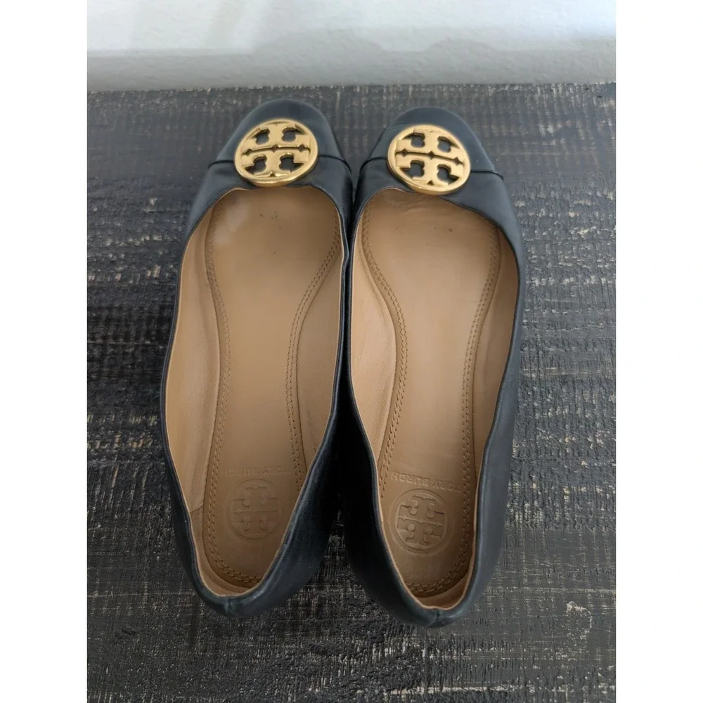 Tory Burch Chelsea Cap Toe Ballet Flats Black‎ Patent Leather Size 7 Gold Logo